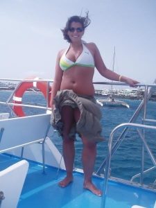 Donna matura single disinibita per avventure in vacanza